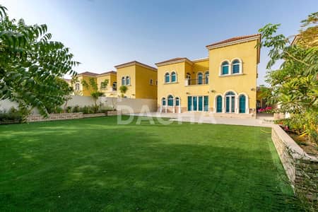 3 Bedroom Villa for Sale in Jumeirah Park, Dubai - Legacy Villa I Ready for a new family