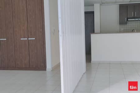 Studio for Rent in Business Bay, Dubai - Unfurnished | Near Metro Station | Lowest price