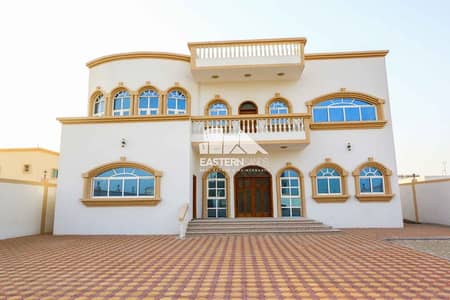 5 Bedroom Villa for Sale in Shakhbout City (Khalifa City B), Abu Dhabi - Property 5 Bedroom Villa for Sale in Shakhbout City (Khalifa City B), Abu Dhabi - Property