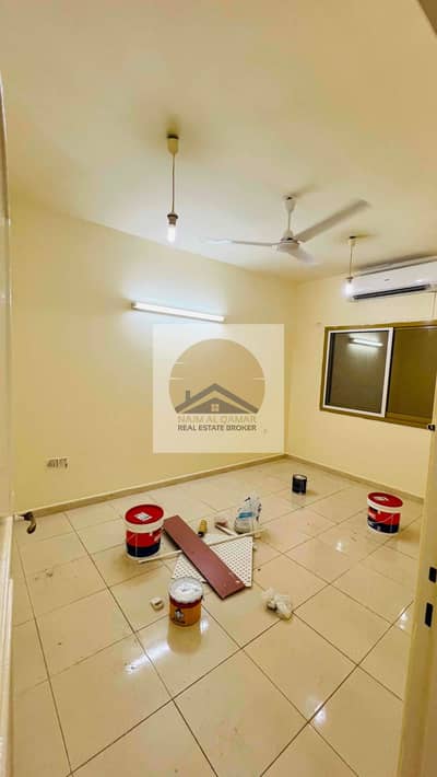 BACK SIDE CORAL DAIRA HOTEL  STUDIO CLOSE KITCHEN SPLIT AC PARKING FREE 38K IN 4 CHEQUES
