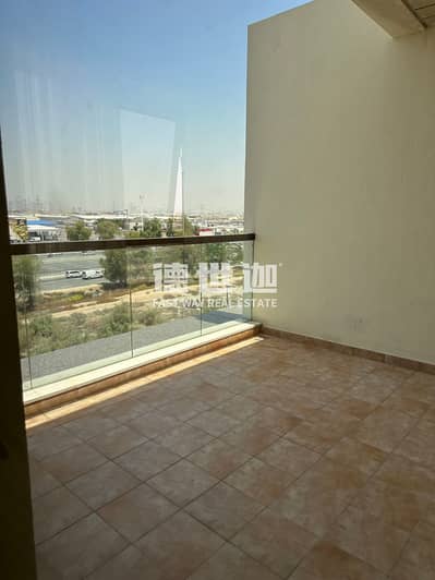 3 Bedroom Flat for Rent in International City, Dubai - 7bac6938b423501cb9655228d608981. jpg