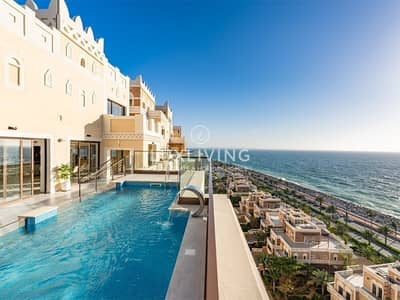 4 Bedroom Penthouse for Sale in Palm Jumeirah, Dubai - Exclusive | Rooftop Penthouse | Unique