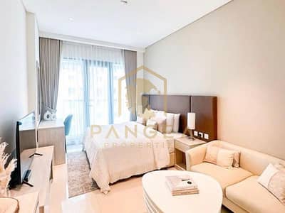 Studio for Rent in Palm Jumeirah, Dubai - Fully Furnished | Partial Sea View | Beachfront Living