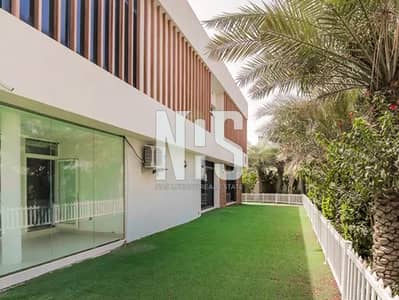 6 Bedroom Villa for Sale in Yas Island, Abu Dhabi - Great opportunity | Prime location | Villa for sale 6 bedrooms in west yas