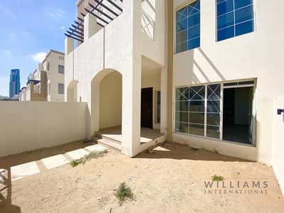 5 Bedroom Townhouse for Sale in Jumeirah Village Circle (JVC), Dubai - VACANT NOW | FIVE BEDROOMS | SINGLE ROW