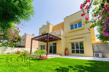 5 Bedroom Villa for Sale in The Meadows, Dubai - 15. jpg