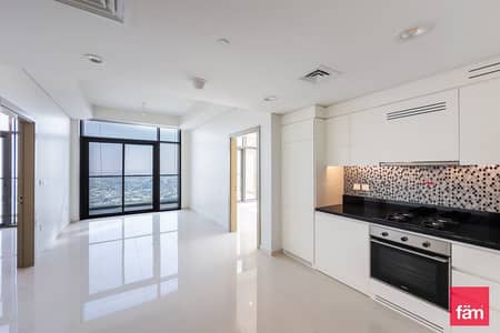 2 Bedroom Flat for Rent in Business Bay, Dubai - High Floor | Brand New | Ready to Move In