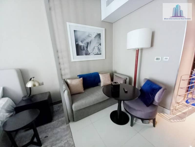 4 Pic 2 (1). jpg