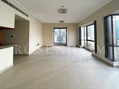 2 Bedroom Flat for Sale in Downtown Dubai, Dubai - Vacant Now| Large Layout |Community and Canal View