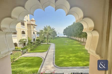1 Bedroom Flat for Rent in Palm Jumeirah, Dubai - Furnished | Sea Views | Vacant | One Bed
