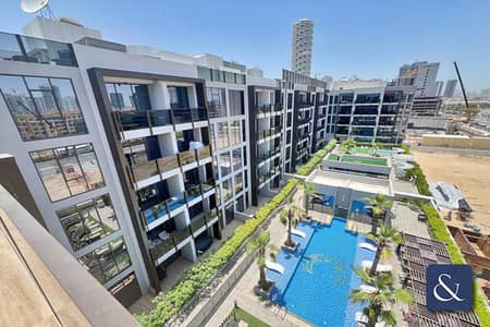 1 Bedroom Flat for Rent in Jumeirah Village Circle (JVC), Dubai - One Bedroom | Furnished Apt | Top Floor