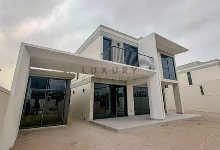 5 Bedroom Villa for Rent in Tilal Al Ghaf, Dubai - Single Row | Backing Directly on to Park