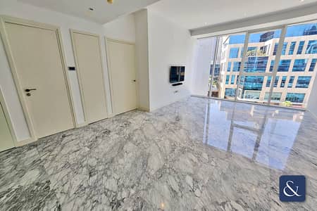 1 Bedroom Flat for Sale in Business Bay, Dubai - Bright | Modern Design | Vacant Apt
