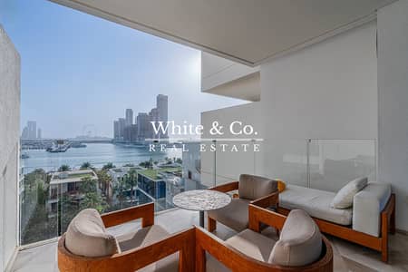 2 Bedroom Flat for Sale in Palm Jumeirah, Dubai - Negotiable| Full Sea View | Ample Storage