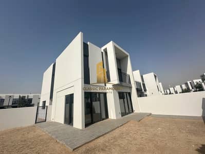 4 Bedroom Villa for Sale in Dubailand, Dubai - Genuine Resale| Prime Location |Close To Amenities