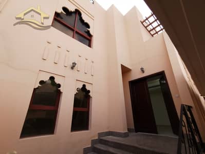 فیلا 5 غرف نوم للايجار في مدينة خليفة، أبوظبي - فيلا مدخل مستقلة للايجار