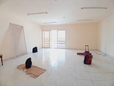 3 Bedroom Apartment for Rent in Al Majaz, Sharjah - 9NgnKsyaqnTjTXq1CIu4q85Syi5IzHpAMF4EVml1