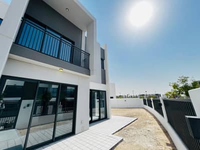 4 Bedroom Townhouse for Rent in Dubailand, Dubai - Multiple Options | Single Row | Bigger Plot