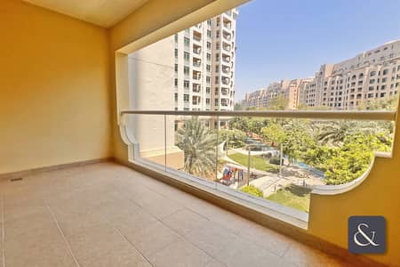 فلیٹ 1 غرفة نوم للايجار في نخلة جميرا، دبي - شقة في الحبول،شقق شور لاين،نخلة جميرا 1 غرفة 135000 درهم - 9048635