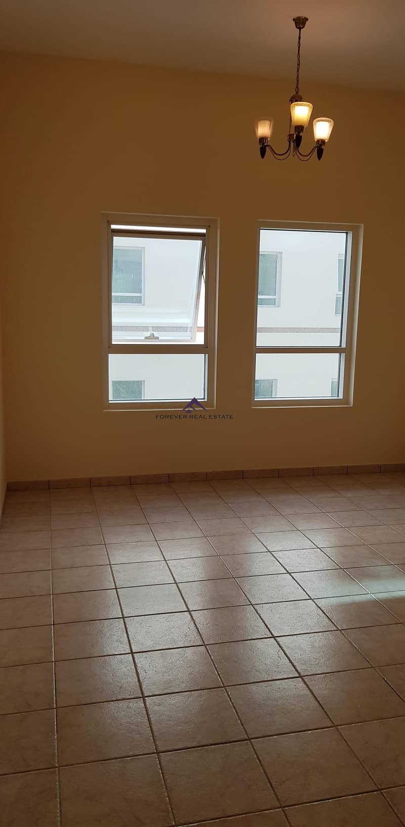 ONE MONTH FREE   1 BHK APARTMENT  AVAILABLE IN  BUR DUBAI NEAR BURJUMAN MALL   AED 60000