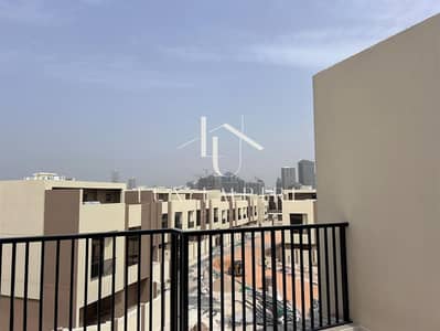 فیلا 4 غرف نوم للايجار في مدينة دبي الرياضية، دبي - 1. jpg