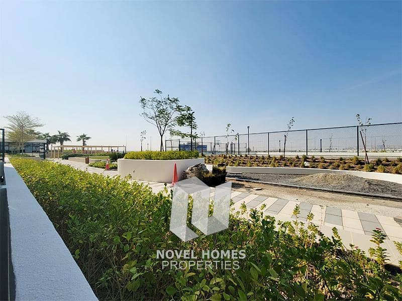 BEAUTIFUL 1-BEDROOM WITH PRIVATE BACKYARD BEAUTIFUL 1-BEDROOM WITH PRIVATE BACKYARD