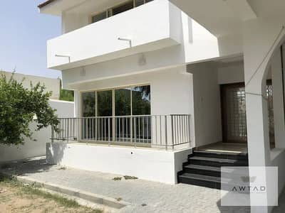 3 Bedroom Villa for Rent in Khor Fakkan, Sharjah - STUNNING 3 BHK DUPLEX VILLA WITH SEA VIEW FOR RENT