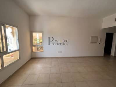 1 Bedroom Apartment for Rent in Remraam, Dubai - ready to move| open kitchen| Close to Amenities