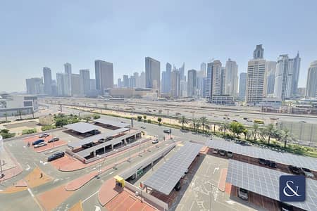 2 Bedroom Apartment for Sale in Jumeirah Lake Towers (JLT), Dubai - Vacant On Transfer | Balcony | 2 Bedrooms