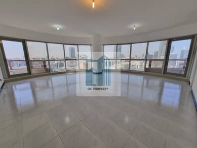 فلیٹ 4 غرف نوم للايجار في منطقة الكورنيش، أبوظبي - IMG-20240518-WA0019. jpg