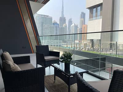 1 Bedroom Flat for Sale in Business Bay, Dubai - Furnished | Canal and Burj Khalifa View | Vacant