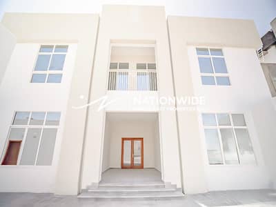 10 Bedroom Villa for Sale in Al Shawamekh, Abu Dhabi - Spacious Layout| Corner Villa |Relaxing Community