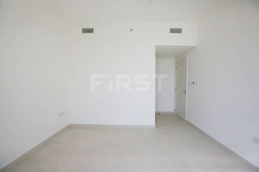 7 Internal Photo of 3 Bedroom Apartment in The Bridges Shams Abu Dhabi Al Reem Island Abu Dhabi UAE (6). jpg