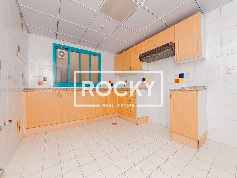 10 Karama_HNLootah1_212-2BR-WB-(8-of-31). jpg