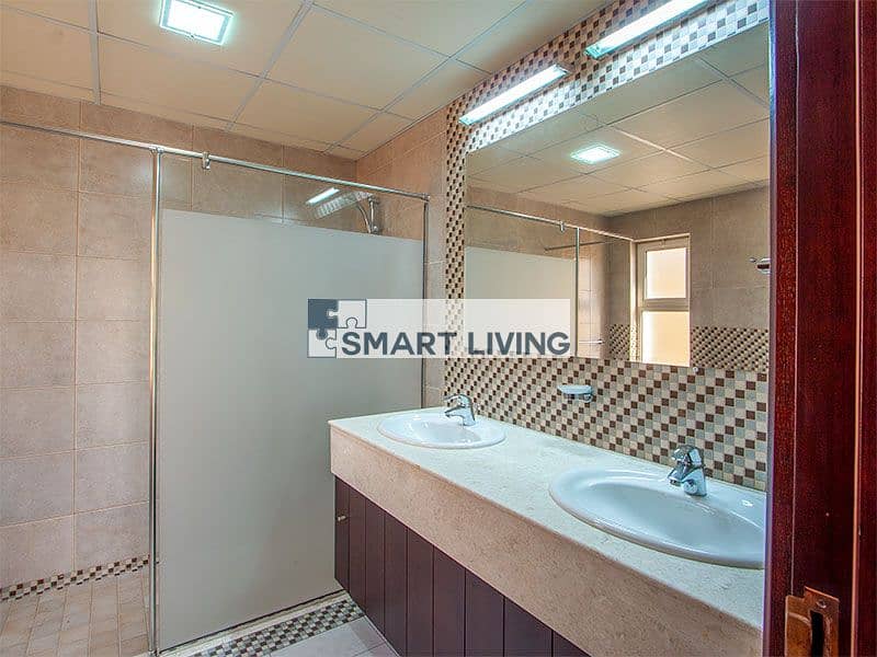 13 Marina_Atzert_Dubai_Real_Estate_Dubailand_The_Villa_Rent_Aldea_Master_Bathroom. jpg