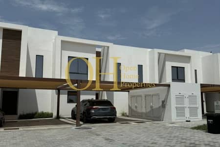 2 Bedroom Townhouse for Sale in Al Ghadeer, Abu Dhabi - 2c8f71e0-35c0-4ecc-bc6a-7c185856604a. jpg