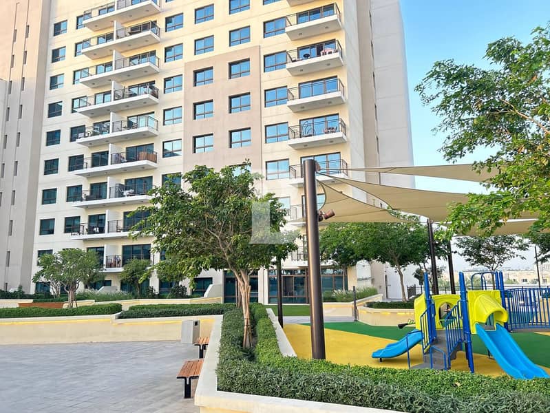 位于迪拜南部街区，艾玛尔南区，高尔夫景观高层豪华住宅 1 卧室的公寓 1250000 AED - 9060621
