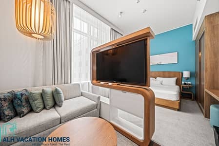 Hotel Apartment for Rent in Bur Dubai, Dubai - Fully Serviced Apartment | Breakfast and bills Included
