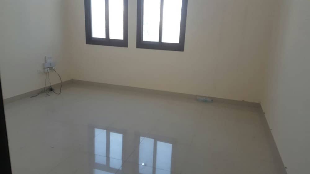 1 bedroom in side compound with tawteeq no commission fee parking public