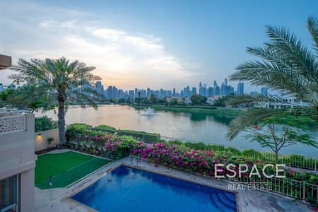 6 Bedroom Villa for Rent in The Meadows, Dubai - Fully Upgraded | Lake View | Private Pool