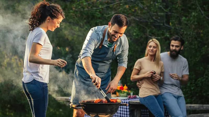 8 Marketing Image 7