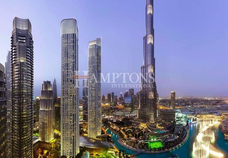 360 Degree View of Fountain & Burj Khalifa