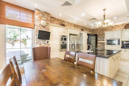 5 Bedroom Villa for Sale in Emirates Hills, Dubai - Great opportunity for investment in E.H. 5 Bedroom Villa for Sale in Emirates Hills, Dubai - Great opportunity for investment in E.H.