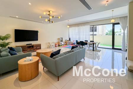3 Bedroom Villa for Rent in DAMAC Hills, Dubai - Huge Layout | Vacant In July | View Any Day