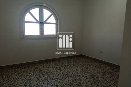 2 Bedroom Apartment for Rent in Defence Street, Abu Dhabi - 02. jpg
