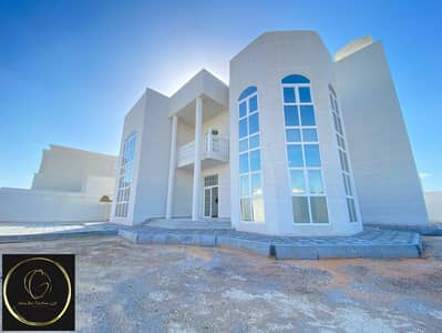 Brand new 5 bedrooms villa with maids room at MBZ