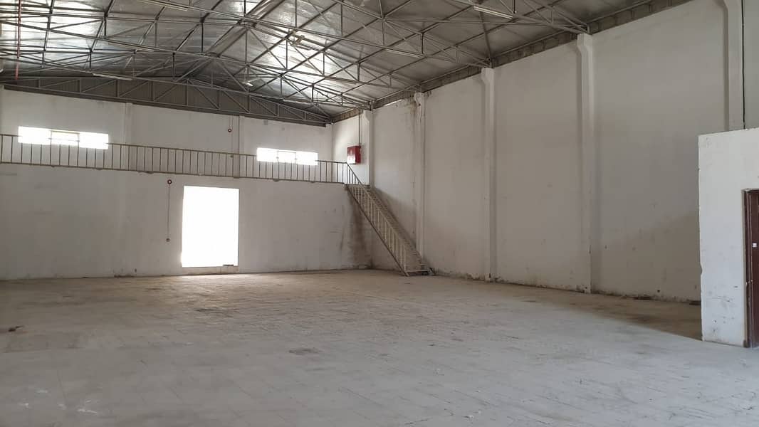 4000 Sqft Warehouse - 3 Large Connected Warehouse (Shabras) for rent in Sharjah Industrial Area no. 5