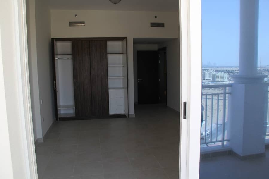 NO COMMISSION , SPACIOUS ONE BEDROOM IN Q POINT NO COMMISSION , SPACIOUS ONE BEDROOM IN Q POINT