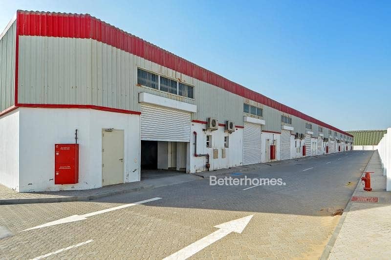 Good storage space Warehouse in Mussafah