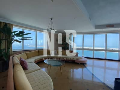 4 Bedroom Penthouse for Rent in Corniche Road, Abu Dhabi - Full sea view with charming living room